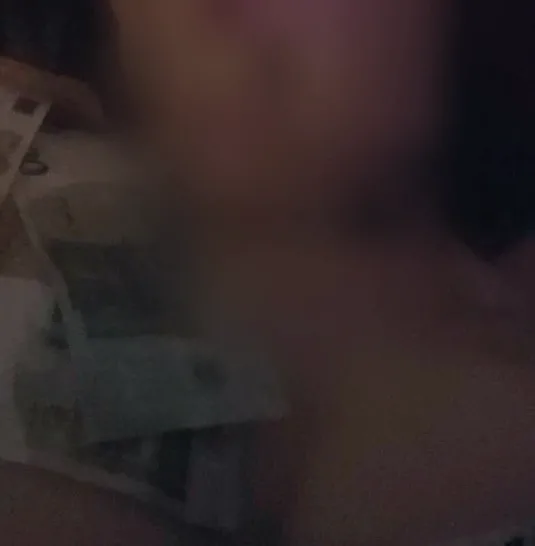 Esmee, 29
