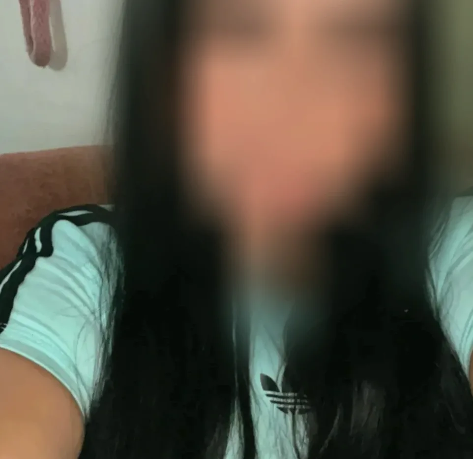 Hanna, 25
